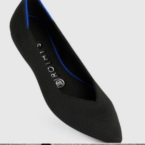 Black solid Rothy's "the Point"